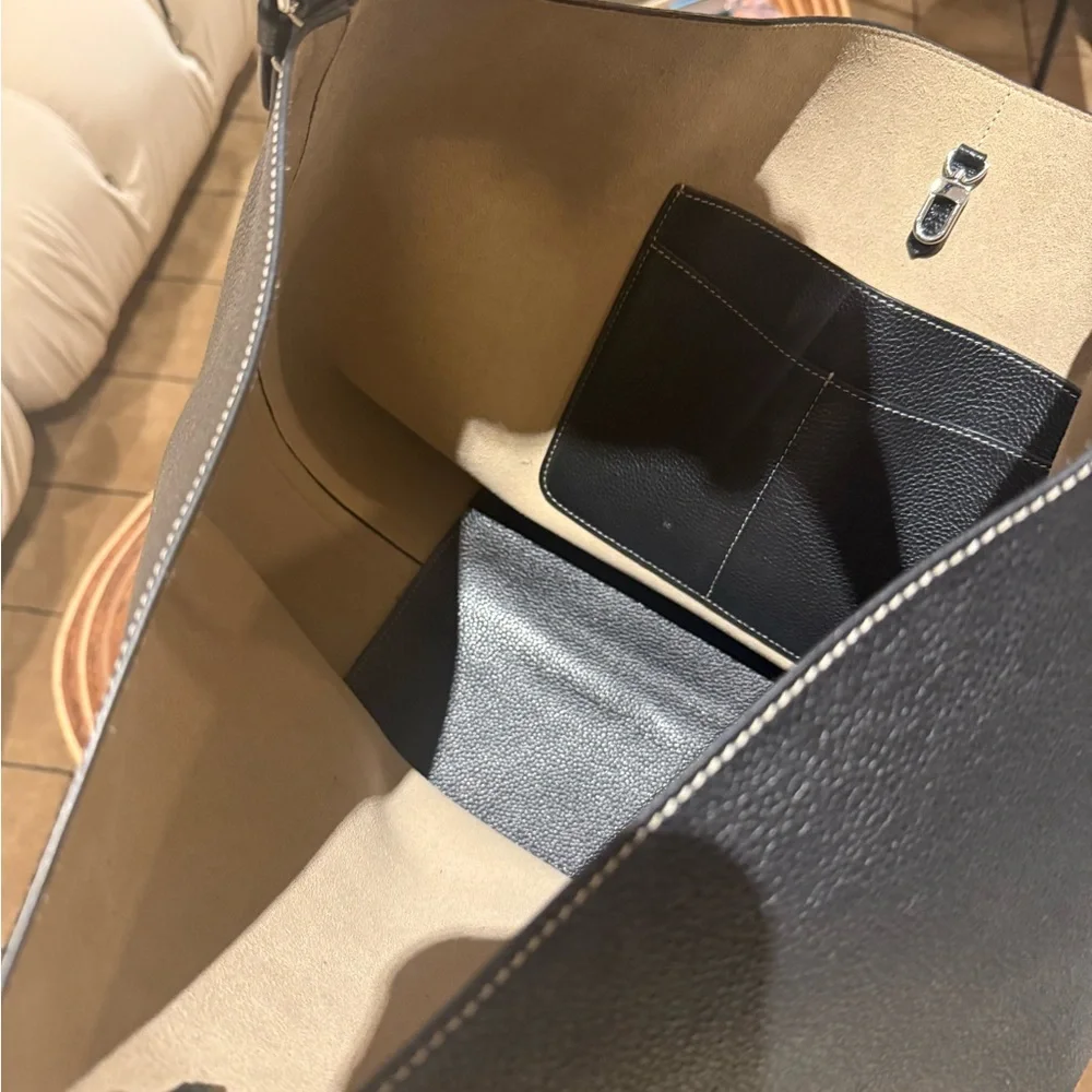 Toteme Black Pebbled Leather Tote with Contrast Stitching - Picture 5 of 5